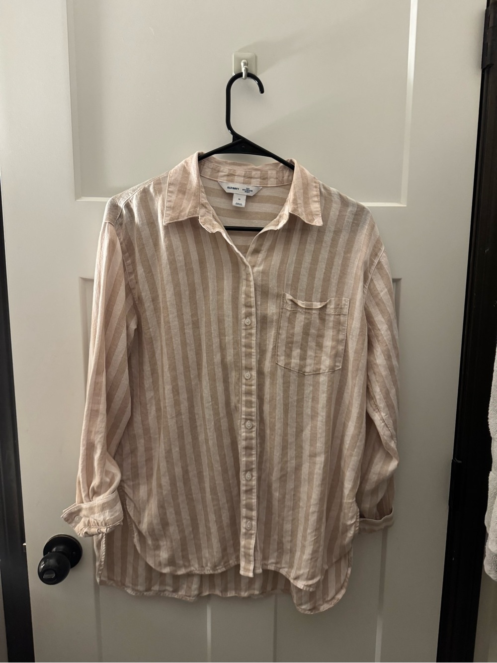 Old Navy Womens Boyfriend Shirt - Beige Stripe Button-Up Shirt